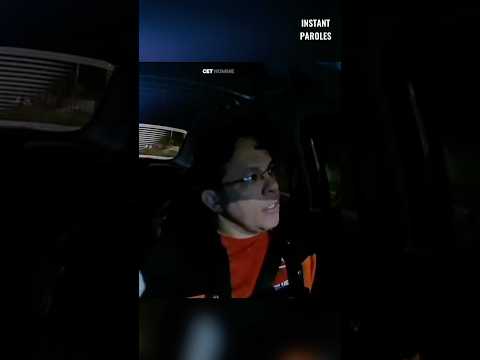 Ce chauffeur taxi fait une surprise spéciale aux passagers qui montent dans le véhicule thumbnail