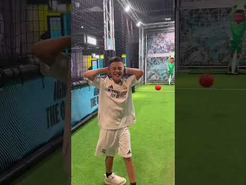 Penalty football challenge #sonvsdad #football #challenge thumbnail