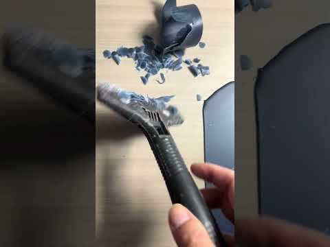 Peeling off the wax layer—strangely satisfying to watch ✨ thumbnail