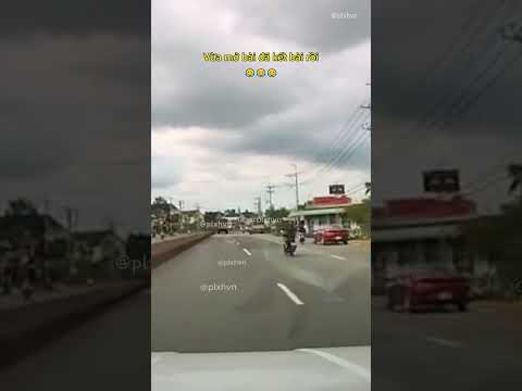Vừa mở bài đã kết bài rồi 😂 #antoangiaothong #laixeantoan #shorts thumbnail