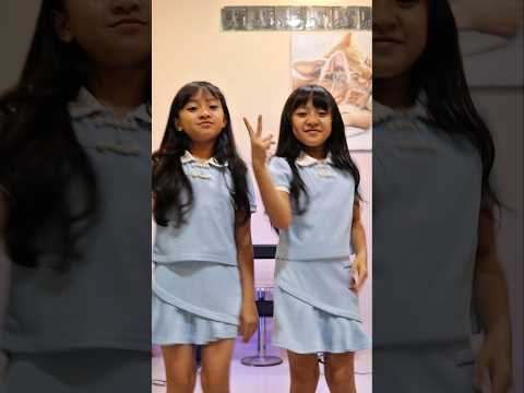 Biar hari kamu makin ceria, yuk Dance bareng! 🎶 #kembar #trends #dance #jogetviral #shorts thumbnail