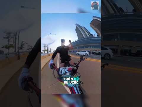 Biker trả lại lon nước cho kẻ vô ý thức! @Skimask_Surron  #shorts thumbnail