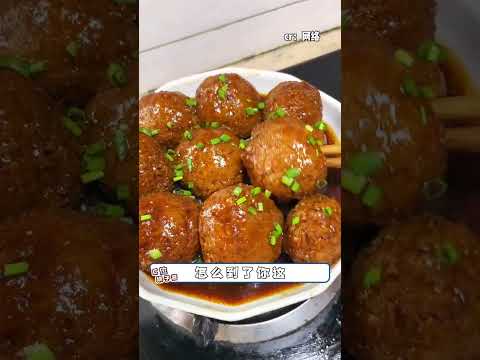 主菜当小菜使  谁不想急头白脸吃一顿这样的蛋炒饭啊#小菜 #蛋炒饭 #万万没想到 #美食 thumbnail