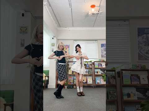 Heavy Serenade with #GAEUL #가을 #IVE 🍂📚 #NMIXX #LILY thumbnail
