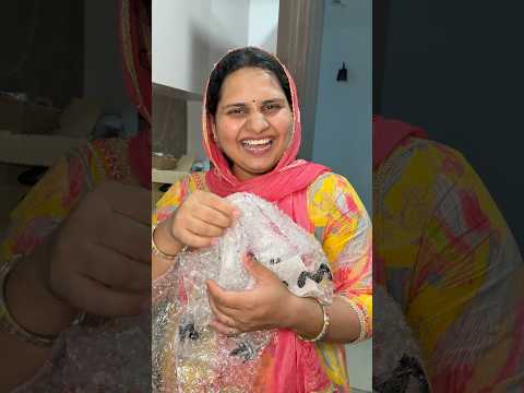 In cheejo ne toh dil hi jeet liya #dailyvlogs #minivlog #shortvideo #kitchengadgets #familyvlog thumbnail