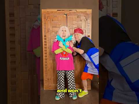 моя девушка скрывает что то в шкафу !! thumbnail