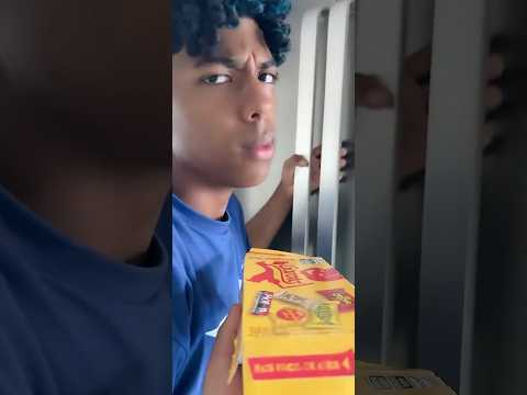 Alguém quer chocolate? thumbnail