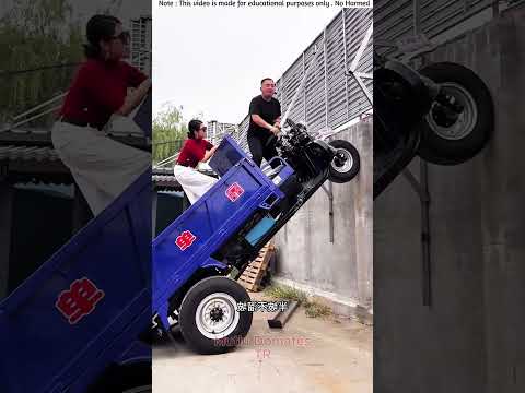 Şimdi Oradan Nasıl İnecek 😭🚗 thumbnail