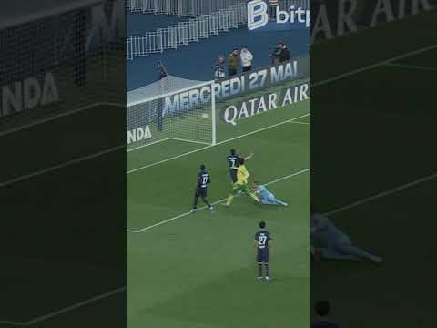 These kinds of goals 🤤 #PSG #Ligue1 thumbnail