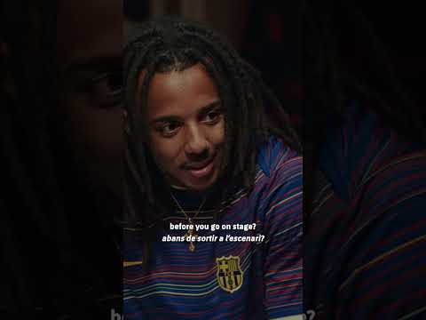 Kounde built a playlist for the locker room with Dosseh ?? thumbnail