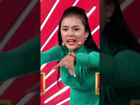 Ăn mặc cho nền nã rồi 2 má diễn cái nét sỗ sàng một cách chấn động | DQC Short thumbnail