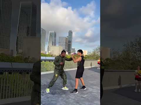 ทุกการฝึกซ้อม คือหัวใจของการเตรียมรับความสำเร็จ #Shorts | Buakaw Banchamek thumbnail