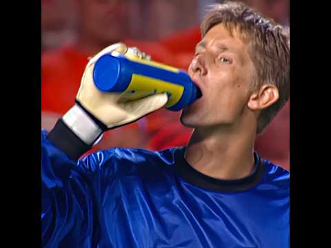Van Der Sar vs Taffarel 1998 ? thumbnail