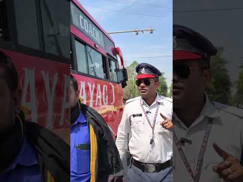 Bus का Emergency Gate जरूर Check करें, खुलना जरूरी है! #drivingrules #trafficrules #bus thumbnail