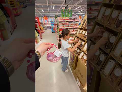 يوسلين اتفقت على ميدو🤝😳 thumbnail