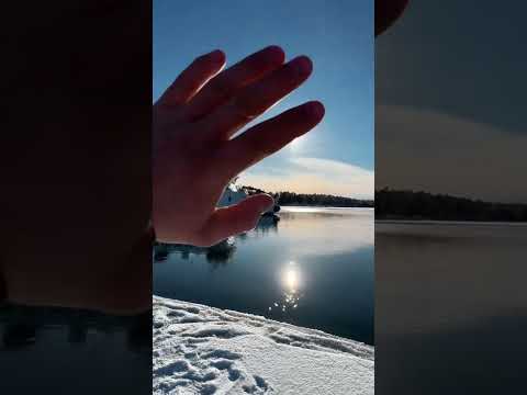سفينة جليدية تنتهي بكارثة thumbnail