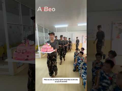Những hành động đẹp của các chú " Bộ Đội " dành cho học sinh nhí.#shorts thumbnail