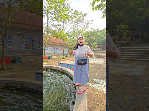 bawang putih jangan berenang dikolam ikan#trendingshorts thumbnail