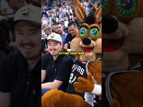 Shane Gillis on celebrity row in San Antonio 🤯😳 thumbnail