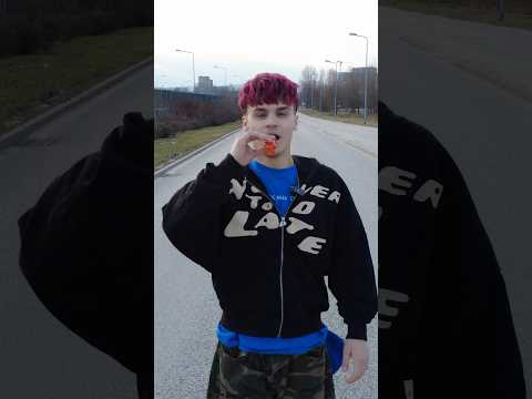 Najgłośniejszy gwizdek na świecie! thumbnail