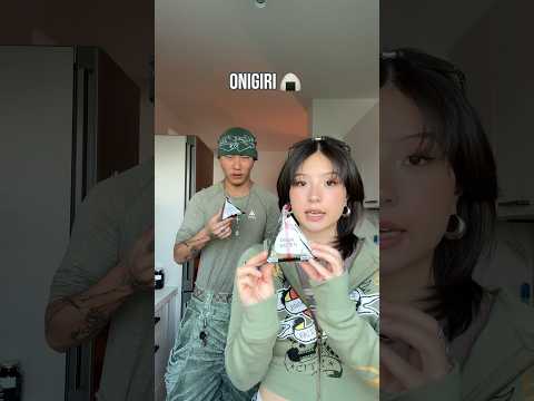 Das vierte? #onigiri #tastetest #asianfood #spaß #shorts thumbnail