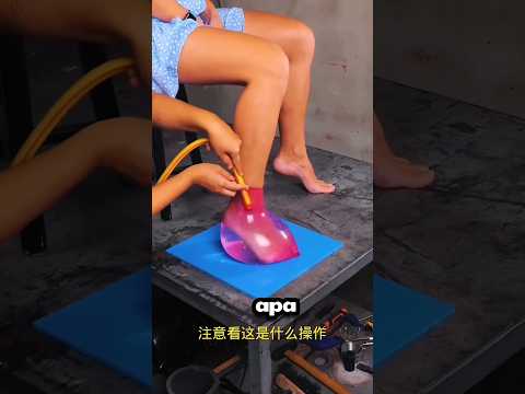 😢 Ibu Miskin Membuat Sepatu Spesial untuk Georgina dengan Kakinya… Ronaldo Sampai Terkejut!🤯👠#shorts thumbnail