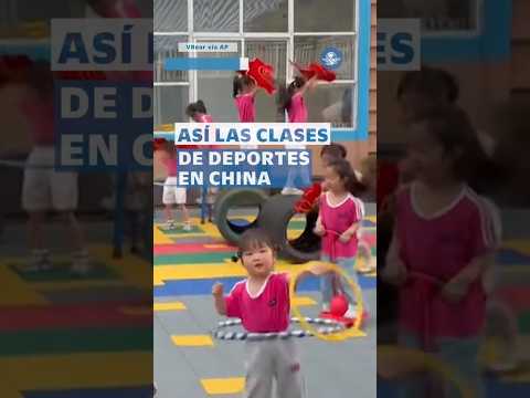 ¡Como acróbatas! Muestran video de niños en clase de deportes y asombran al mundo #shorts thumbnail