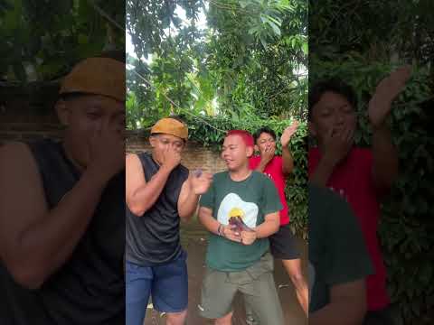 sarung jempol baru #komedi #shorts #lucu thumbnail