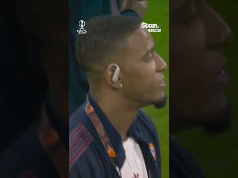 Aston Villa and Freiburg inspect the pitch at the Europa League final in Istanbul ? #UEL thumbnail