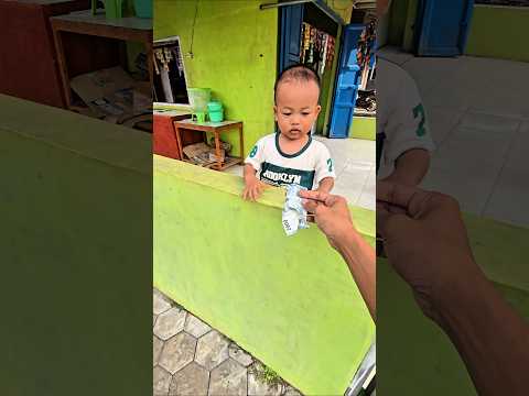 mg dani beli kerupuk di warung najwan?? thumbnail