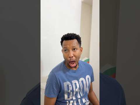 🚽🤣 Quand quelqu’un veut rentrer dans les toilettes ! thumbnail