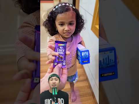 MAMA PRANK KAKAK MAKAN ESKRIM PALSU DEPAN ADIK‼️??@KrishnaAvyu #remix #dubbing #trending thumbnail