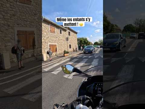 Même les enfants s’y mettent ! ? #moto #motarde #motard #motovlog #motards thumbnail