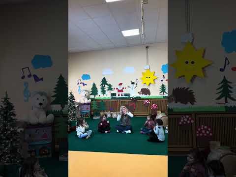 🎄 Hinter den Kulissen von O Tannenbaum #shorts #kinderlieder #simonesommerland thumbnail