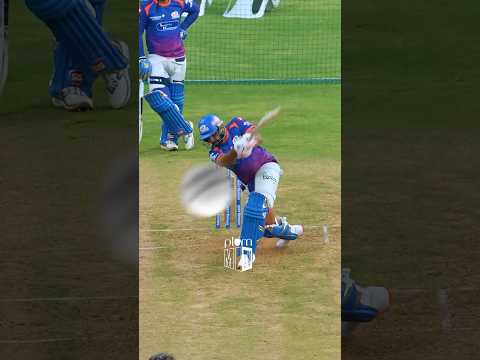 Kaanch toda, NO भरचुक! ?? | #MumbaiIndians #OneFamily #TATAIPL thumbnail