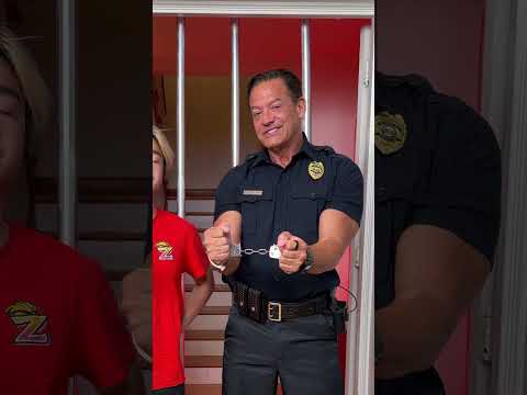 How To Get Out Of Handcuffs 🚔 thumbnail
