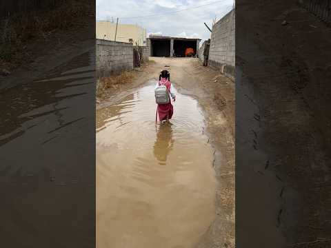 جيهان المسكينه مداومه المدرسة?️☔️?‼️ #shorts thumbnail