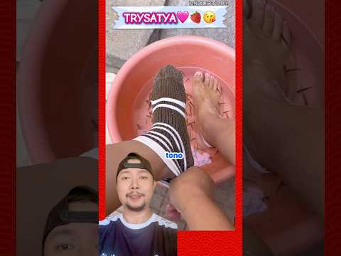 Kaki bau berendam di bak ikan therapy!! Kasihan ikan #comedy #shortfeed #funny #reactions thumbnail