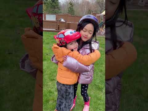 Baby brother helps sister 👶🏻❤️👧🏻 thumbnail