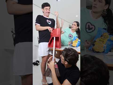 SACOLA FURADA! #shorts thumbnail