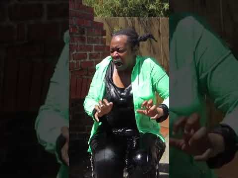 SPLISH SPLASH - GloZell xoxo thumbnail