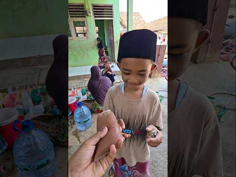 faqih es nya ketinggalan dikelas#trendingshorts thumbnail