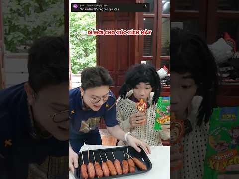 Hai anh em chia xúc xích dì cho thumbnail