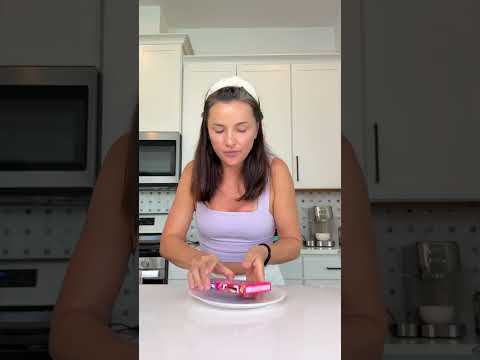 She Made a GIANT Gummy Candy! 😳 thumbnail