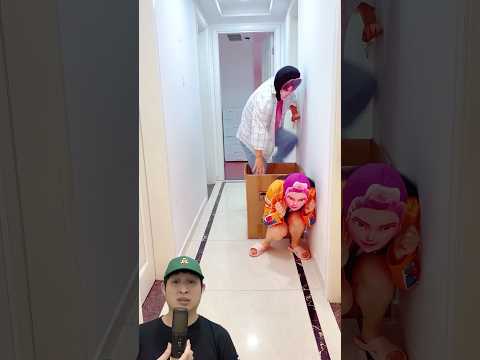 MAMA DAN PAPA PANIK DIKEJAR DINOSAURUS‼️😱 @PresentHunt #remix #dubbing #trending thumbnail