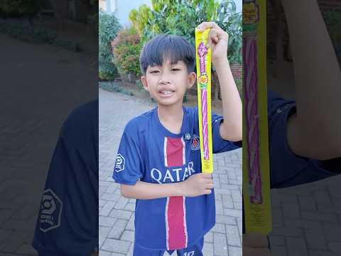 Kakak Rafa Permen Gummynya Panjang Banget #shorts thumbnail