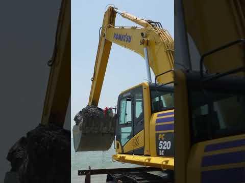 #dredging #excavator #digger #construction #komatsu #heavyequipment thumbnail