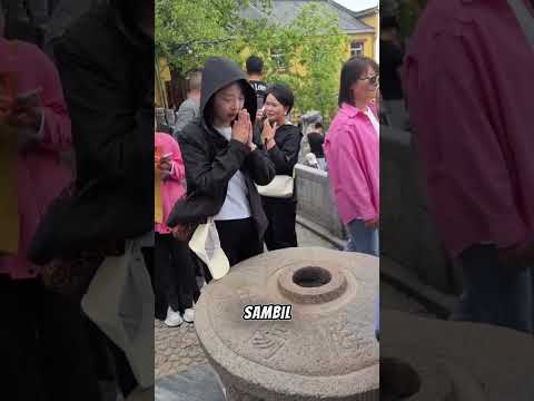 ✨ Sumur Suci Ini Bisa Menunjukkan Masa Lalu dan Masa Depan #shortsviral thumbnail