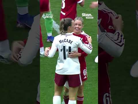 Arsenal icons Beth Mead & Katie McCabe say farewell after incredible Gunners careers ?? #BarclaysWSL thumbnail