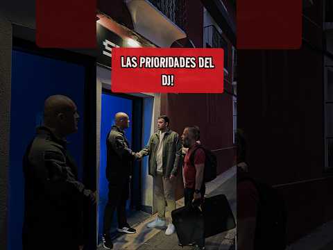 El dj me arruina la noche! #bouncerpower #elportero #discoteca #boliche #shorts #viral #viralshorts thumbnail